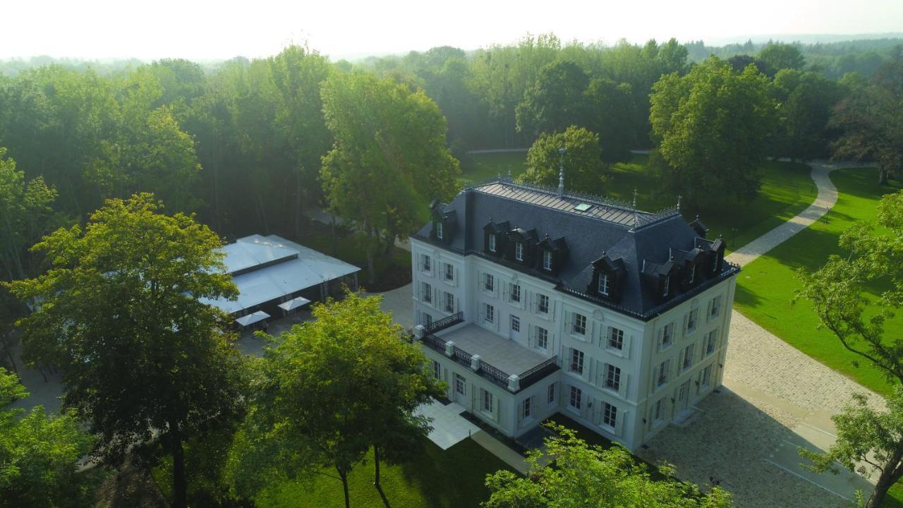 Hotel Chateau Des Hauts De Provins Champcenest Exterior foto