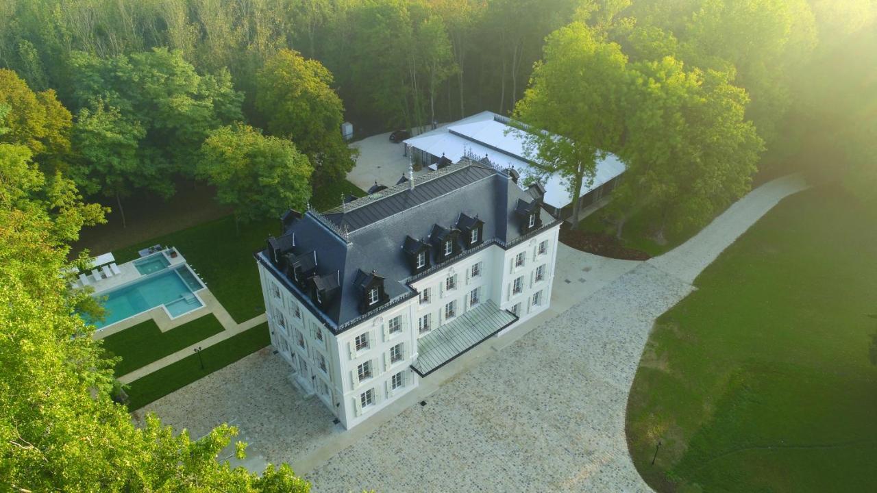 Hotel Chateau Des Hauts De Provins Champcenest Exterior foto