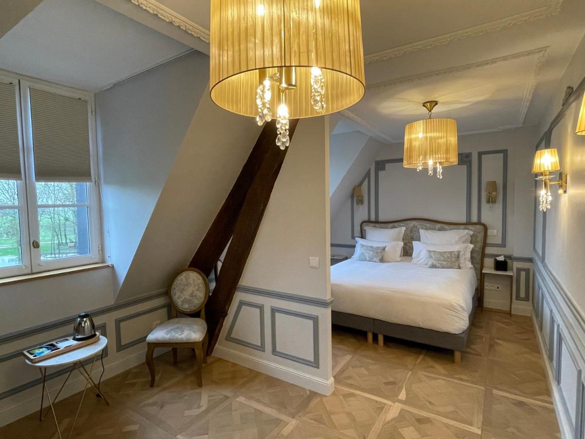 Hotel Chateau Des Hauts De Provins Champcenest Exterior foto