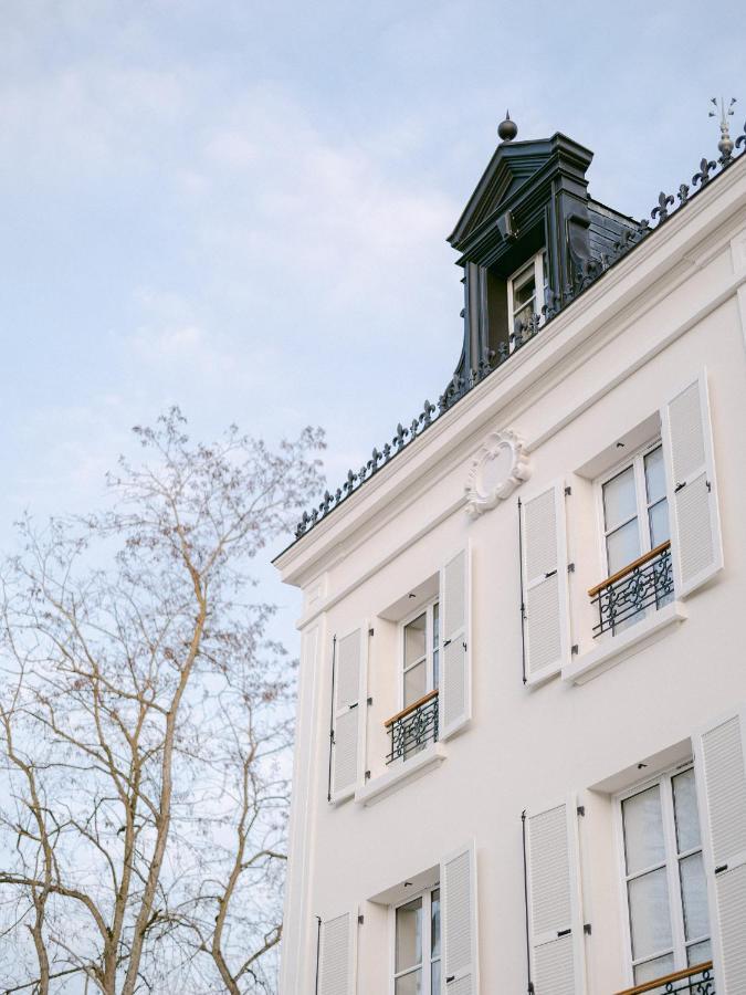 Hotel Chateau Des Hauts De Provins Champcenest Exterior foto