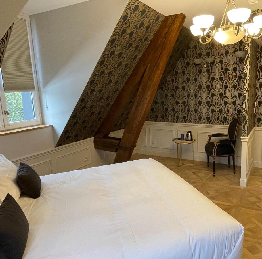 Hotel Chateau Des Hauts De Provins Champcenest Exterior foto